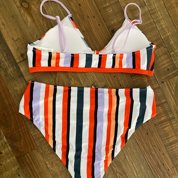 CUPSHE high-waisted two piece bikini. - Picture 7 of 9